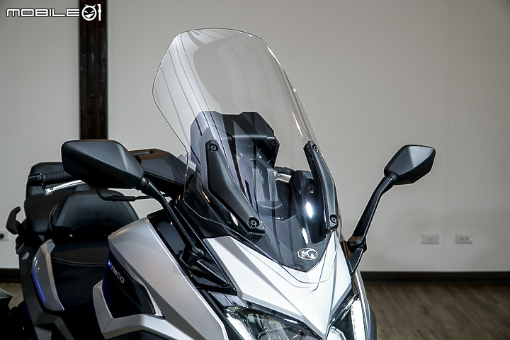 【採訪】標配定速、三輪更穩定!KYMCO 三輪紅牌重機 CV3 媒體試乘會重點分享!