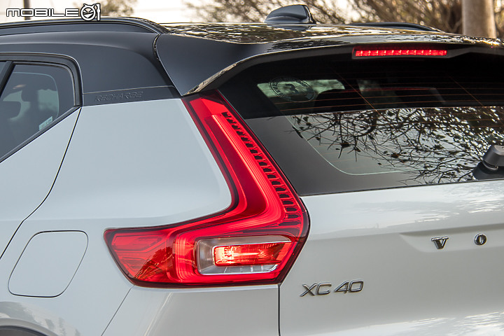 Volvo XC40 Recharge 一路向北 300km 長途試駕|邁向「豪華電動車品牌」的起點,融合傳統與創新思維的 EV!