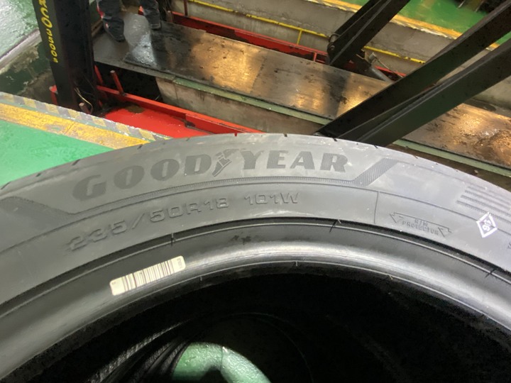 Goodyear AssuranceMaxGuard SUV 分享