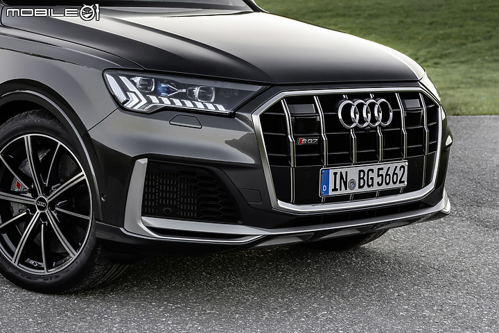 【國內新訊】七人座、V8、4.1秒加速破百,Audi SQ7預售價554萬元起開始接單!