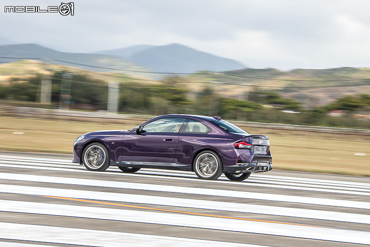 BMW M240i xDrive 試駕|樂趣至上、天生不羈的魅力小跑車!