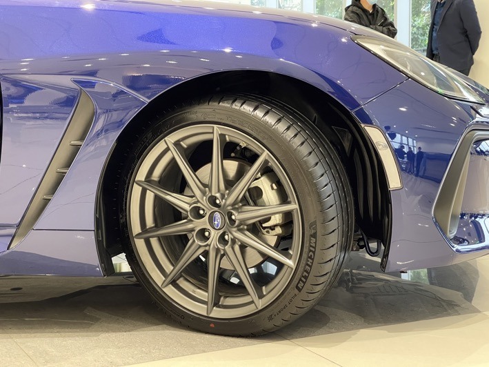 BRZ預賞會巡展現場，賞車拍照分享