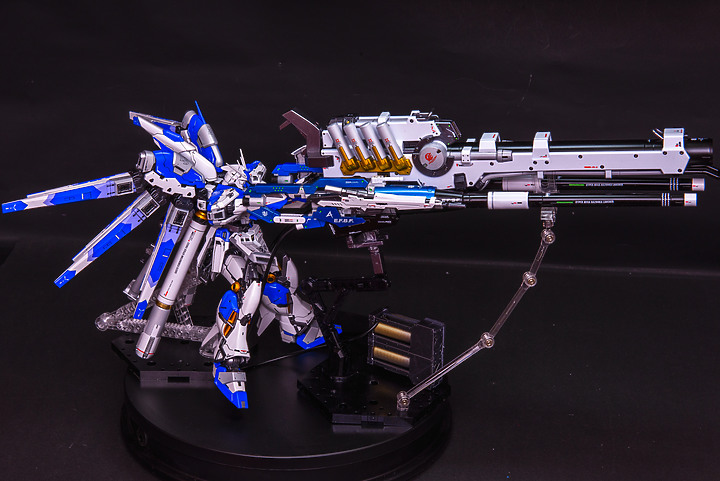 點我看大圖 <更新>萬代RG 1/144 Hi-ν鋼彈《機動戰士鋼彈 逆襲的夏亞 貝托蒂嘉的子嗣》(更新海牛三砲合一砲)