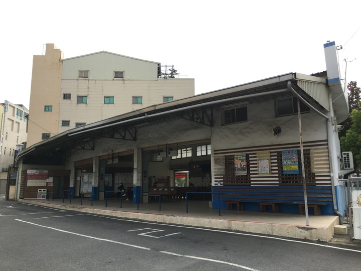 騎 遊 新 營 、 鹽 水 追 蜂 炮