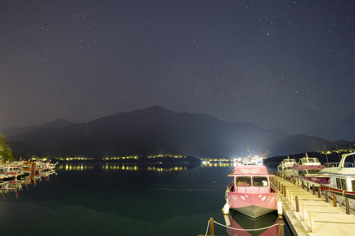 點我看大圖 油盡燈枯、體力耗盡的拍星夜-K33 Type 3深空星體再探
