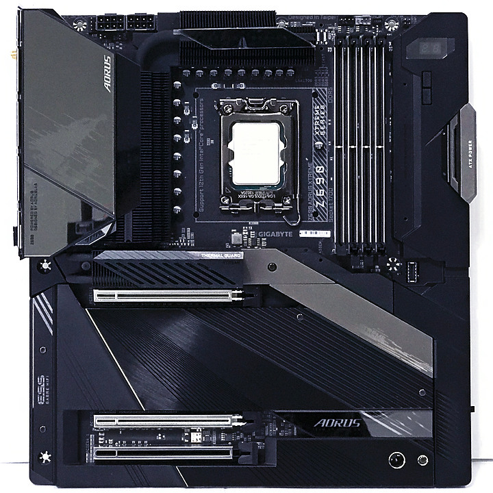 點我看大圖 GIGABYTE Z690 AORUS XTREME旗艦級極致主機板,開箱分享!