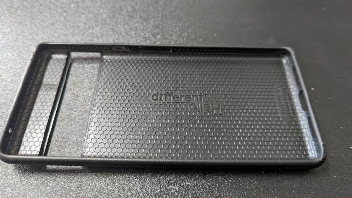 [經驗分享]Google Pixel 6 Pro +犀牛盾 摔機測試🤣~(修復更新)