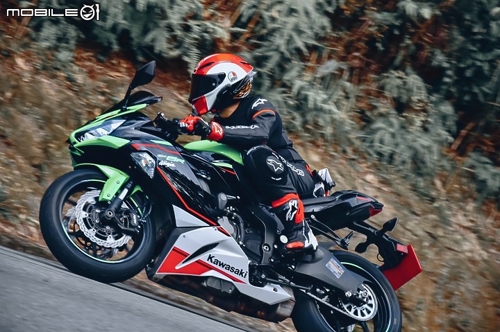 點我看大圖 【新車開箱】 2022年式 ZX6R 生日當天浮誇開箱~ (文多圖多廢話也很多XD)