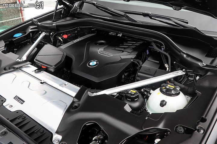 BMW X3 xDrive30i M Sport 小改款試駕|不用攻頂M字,就已面面俱到!