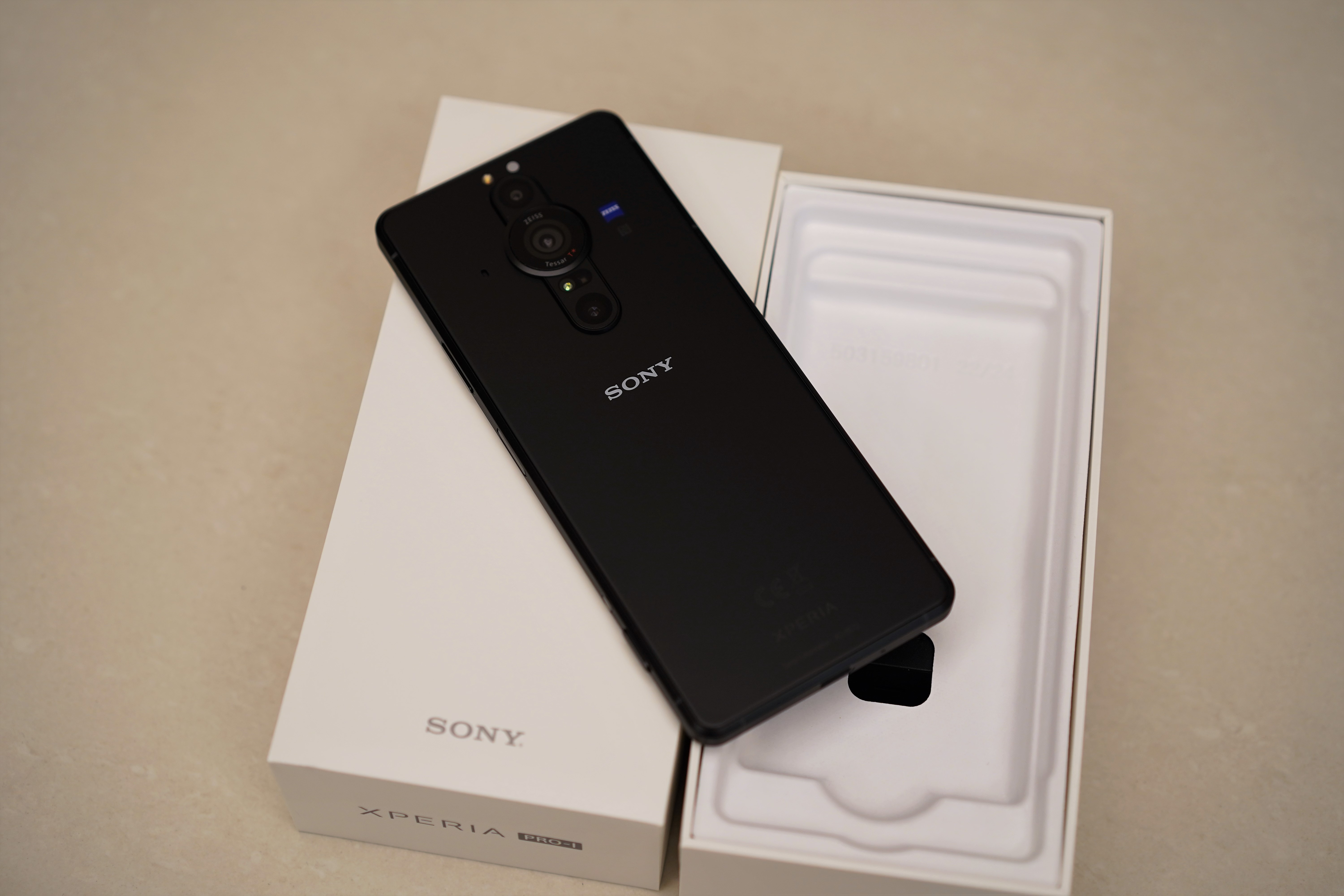 [開箱] SONY Xperia PRO-I
