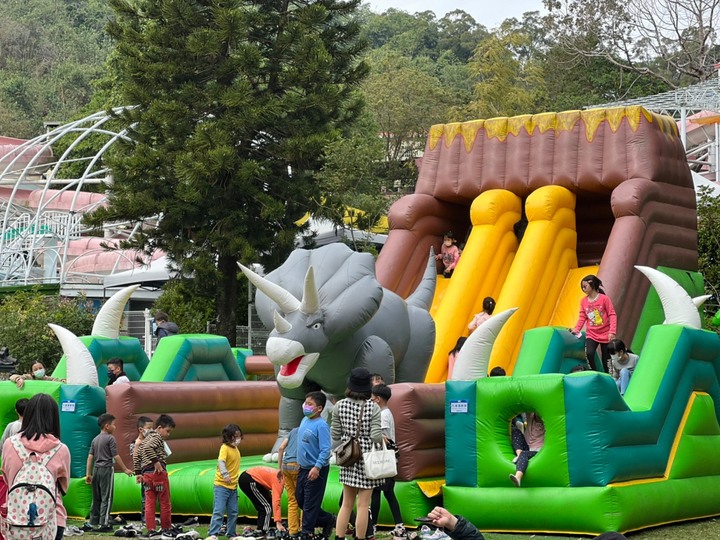 新的恐龍主題樂園,台中大坑啵比星球連假好去處