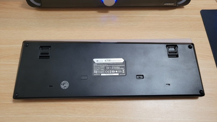 極致滑順+暢快的視覺享受 irocks k71r心得開箱