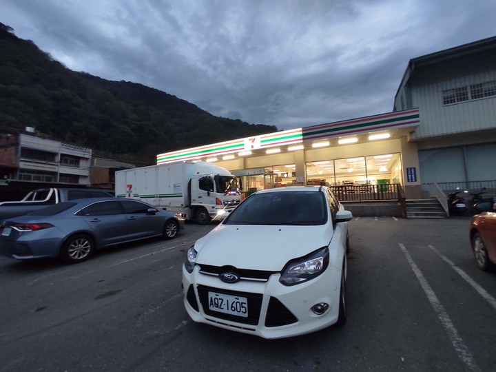 點我看大圖 My 15' Focus TDCi 9W 春節前補班日之偽單身新中橫之旅