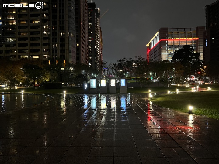 Samsung S22 Ultra 夜拍對比 - vs VivoX70 Pro+、iPhone 13 Pro Max