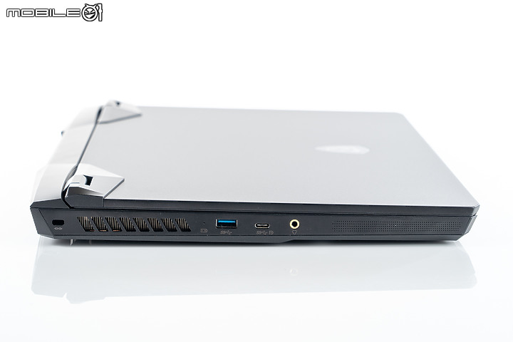 MSI Vector GP76 測試報告｜內在升級的低調性能猛獸！
