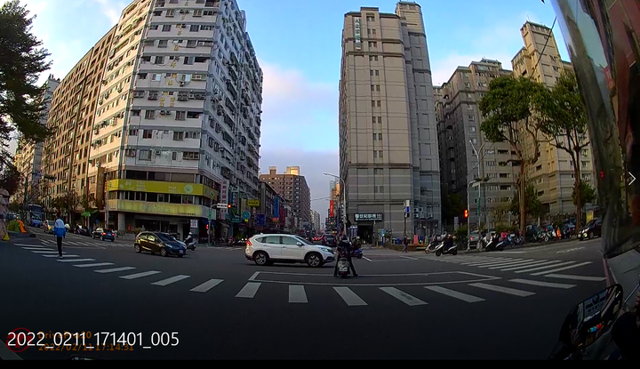 創見Drivepro 20 行車紀錄器(機車頭戴式)小開箱