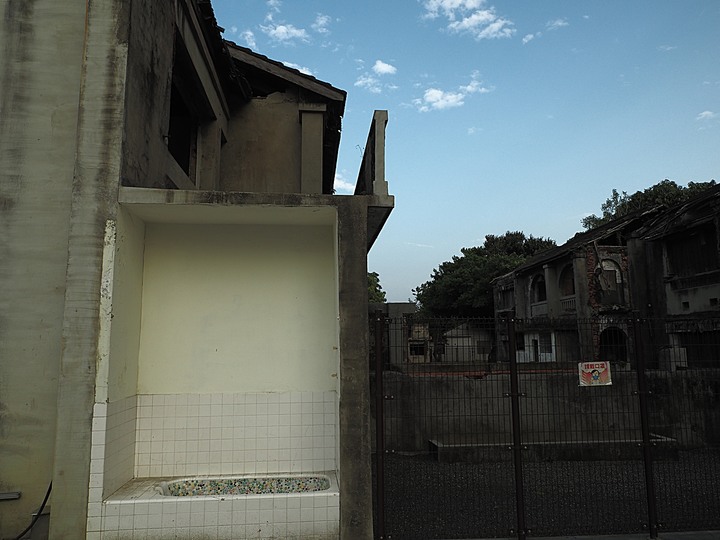 岡山 醒村 |原岡山日本海軍航空隊宿舍群 — 飛行教官們的宿舍,特殊的日治時期2層樓宿舍建築,電視劇《一把青》的取景場景