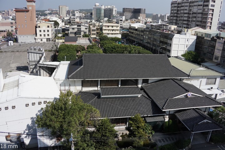 Tamron 18-300mm（B061）旅遊拍照 超級推薦｜照片左下附上焦距