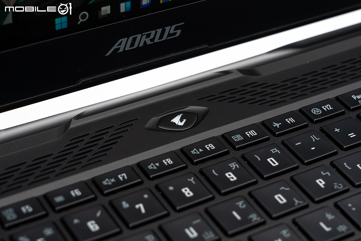 GIGABYTE AORUS 15 XE4 測試報告｜效能與美型兼具的準旗艦電競筆電！