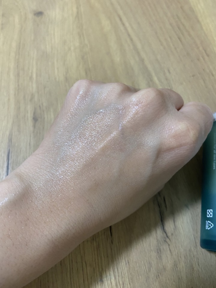 好用的敏感肌保養品 Z研植效精準修復精華開箱