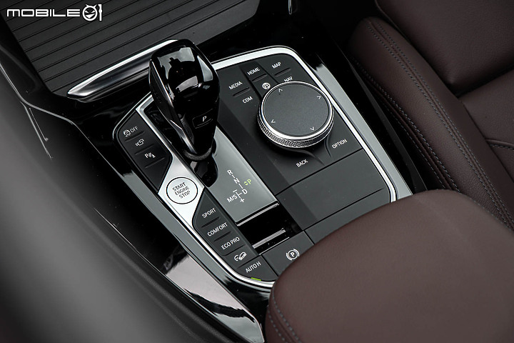 BMW X3 xDrive30i M Sport 小改款試駕|不用攻頂M字,就已面面俱到!