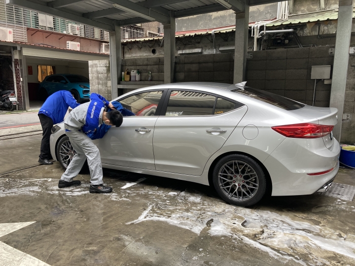 Hyundai Elantra 30000公里定保紀錄