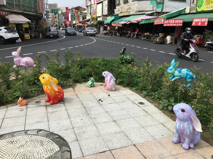 騎 遊 新 營 、 鹽 水 追 蜂 炮
