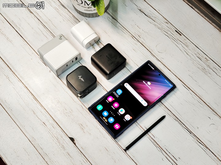 Samsung S22 Ultra充電好慢?「 1 」關鍵因素影響快充,4款充電器實測分享