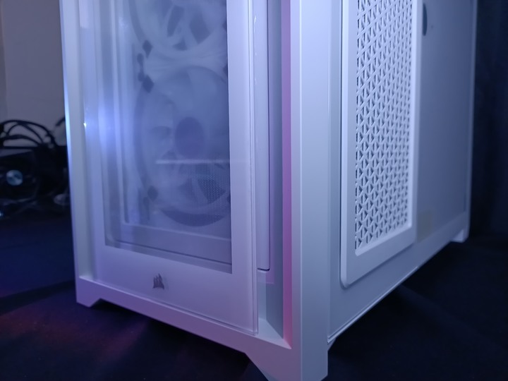 純白紳士 Corsair海盜船 iCUE 5000X RGB QL Edition 開箱評測