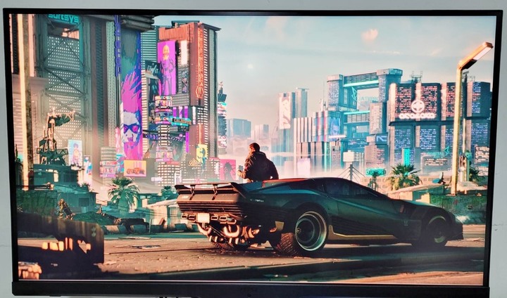 【開箱】第一台電競螢幕：32吋微星Optix MPG321QRF-QD