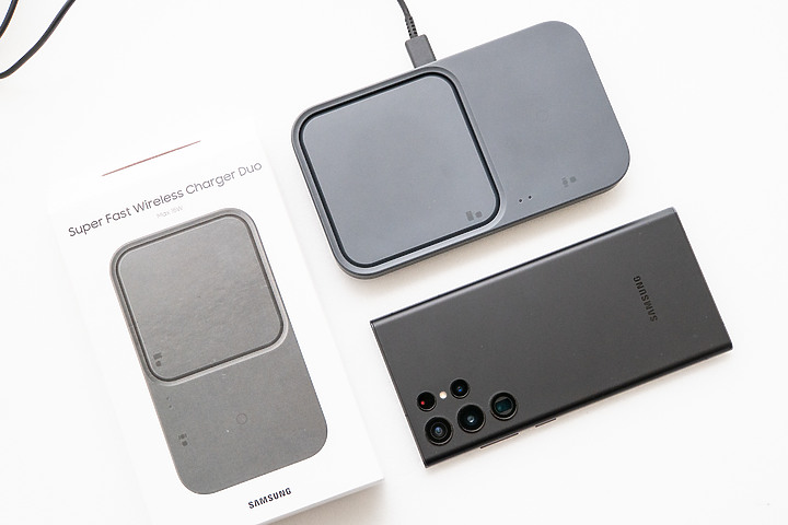 Galaxy S22 Ultra開箱 也跟Note20 Ultra比較一下