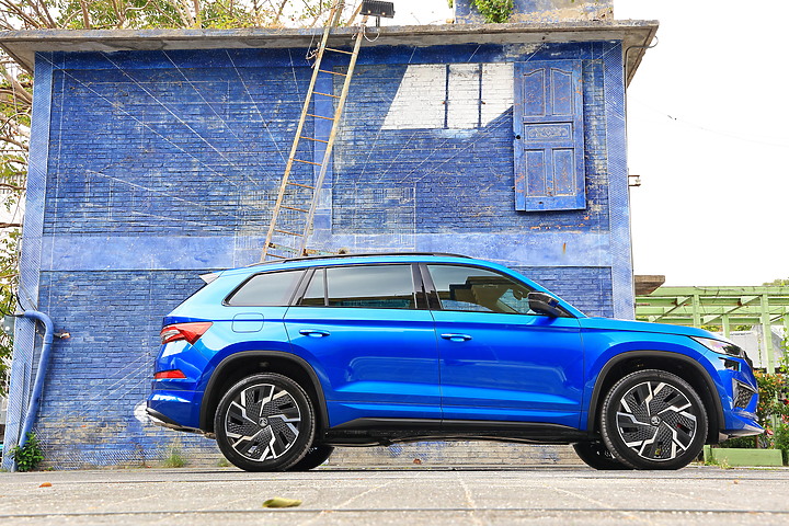 點我看大圖 (映像旅行) 意猶未盡的暢快in台東feat. Škoda Kodiaq RS