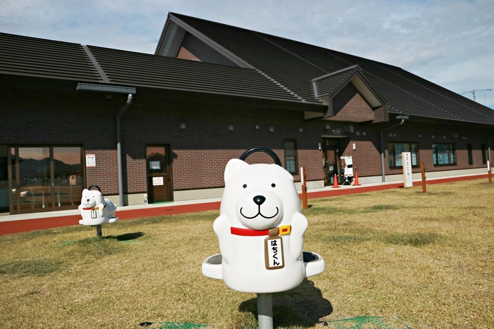 【秋田縣】秋田縣大館市輕鬆一日遊！遇到秋田犬、復古電影院、CP值超高蛋糕店的驚喜！