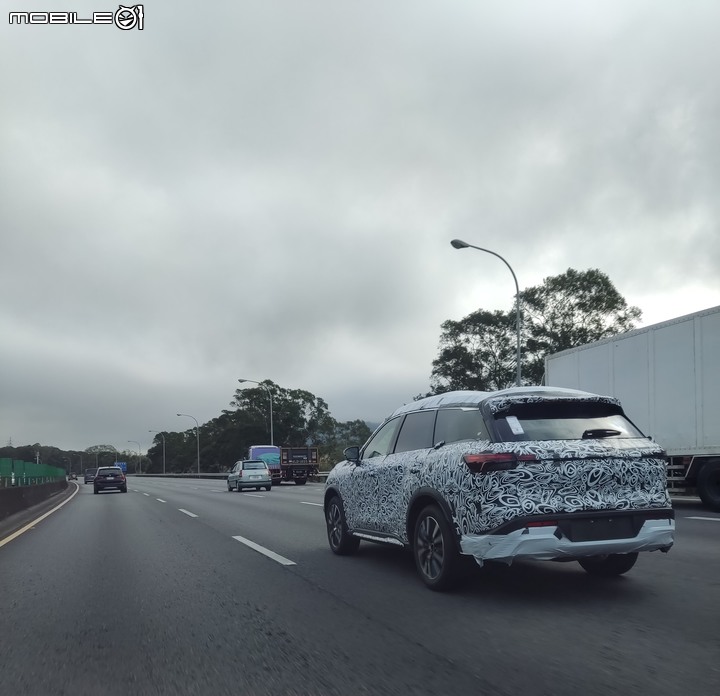 請問大家一下這是什麼車？