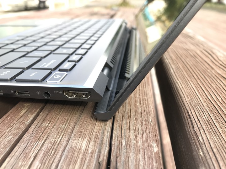ZenBook UX5400 滿足頂級的視覺饗宴