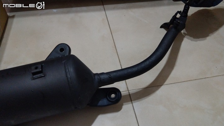 DIY保養排氣管 除鏽 噴耐熱漆