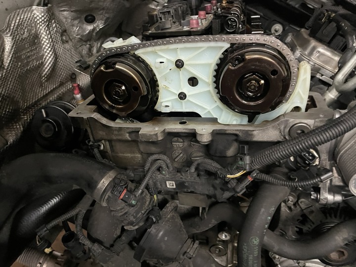 BMW F30 320I N20引擎更換正時鍊條/引擎腳