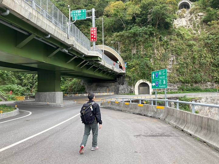 徒步環島Day40-42松山區到新莊區14K+補崇德到南澳48K
