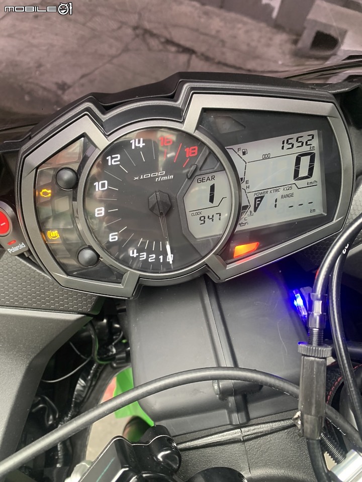 點我看大圖 【新車開箱】 2022年式 ZX6R 生日當天浮誇開箱~ (文多圖多廢話也很多XD)