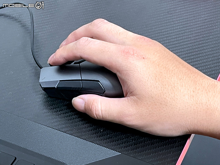 分享: 無敵性價比的 TUF GAMING FX516PM
