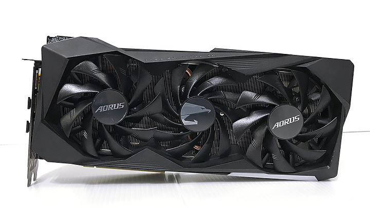 點我看大圖 GIGABYTE Z690 AORUS XTREME旗艦級極致主機板,開箱分享!
