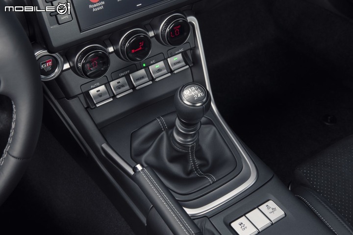 【海外新訊】具備離合器與排檔桿,Toyota在美國提出電動車模擬手排專利!