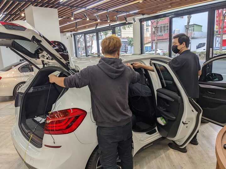 BMW ACE 3.0第三代原廠行車紀錄器開箱