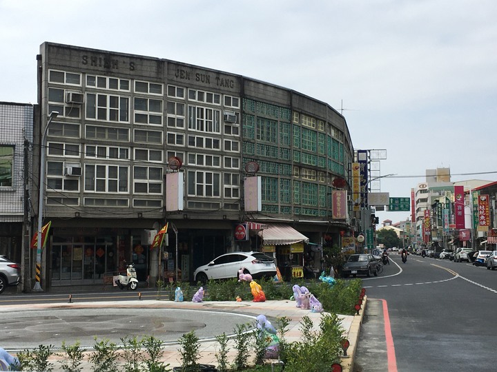 騎 遊 新 營 、 鹽 水 追 蜂 炮