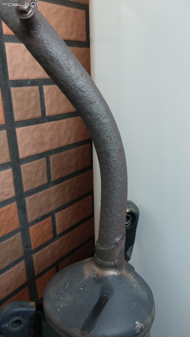 DIY保養排氣管 除鏽 噴耐熱漆