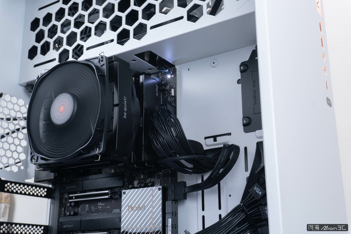 點我看大圖 「開箱」be quiet! Dark Rock TF 2 - 誰說下吹式散熱器只能給 ITX 用?