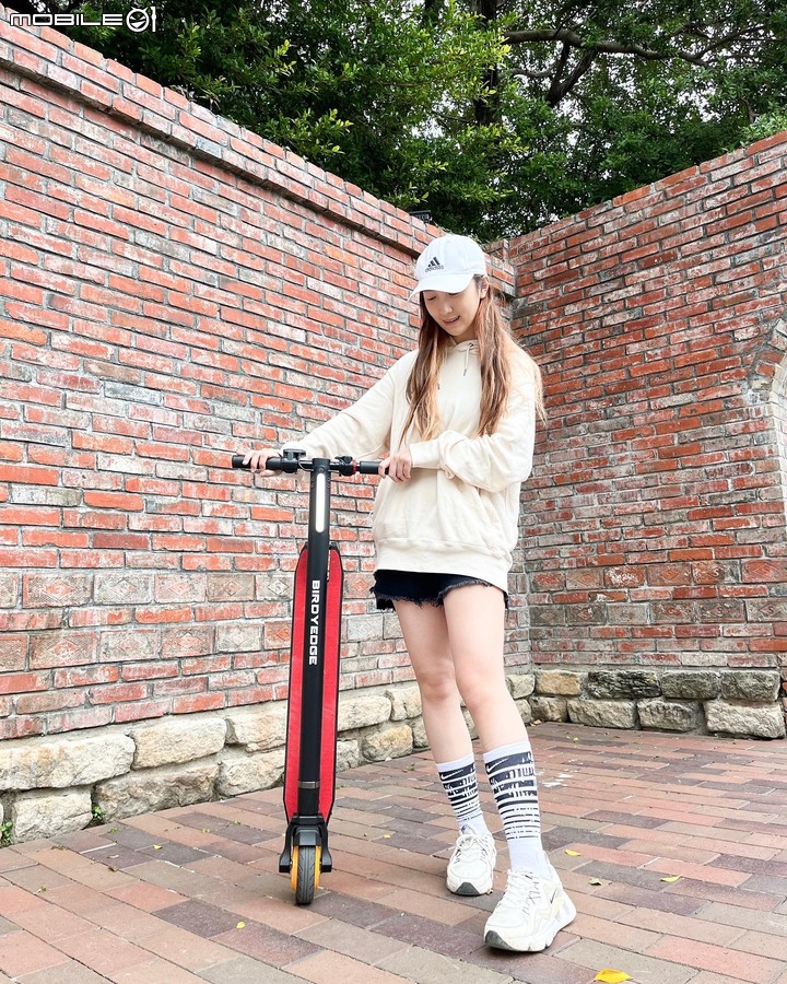 人生第一台BIRDYEDGE G3 超輕電動滑板車