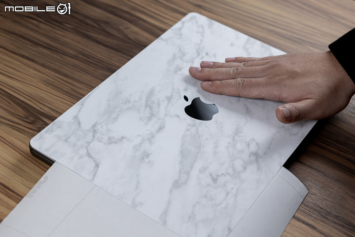 MacBook 需要包膜嗎？自己 DIY 貼膜紀錄、常見問題分享