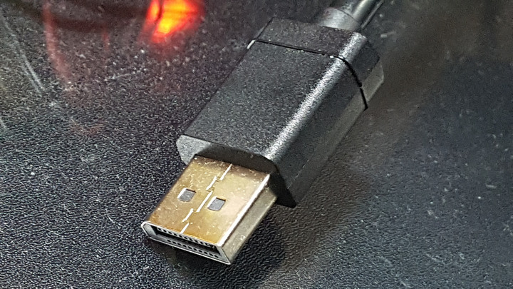 [已解決] Windows10使用DP線材和雙螢幕環境,桌面跳來跳去的問題...