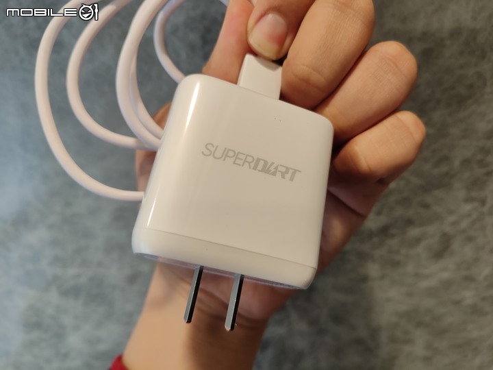 [開箱] GT2 PRO 上手體驗，Realme第一台旗艦表現亮眼！